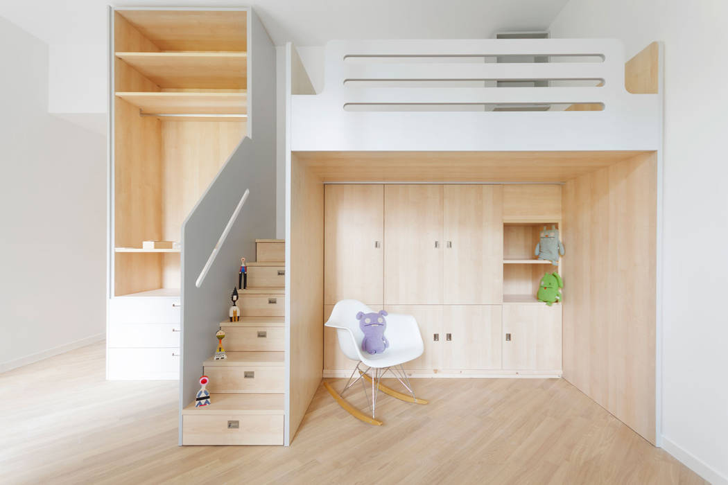 DMC | Round the Corner Apartment, PLUS ULTRA studio PLUS ULTRA studio Teen bedroom Wood Wood effect