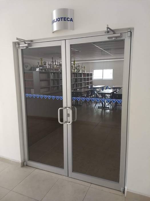 VENTANERIA ESCOLAR, vertikal vertikal Classic style doors Aluminium/Zinc