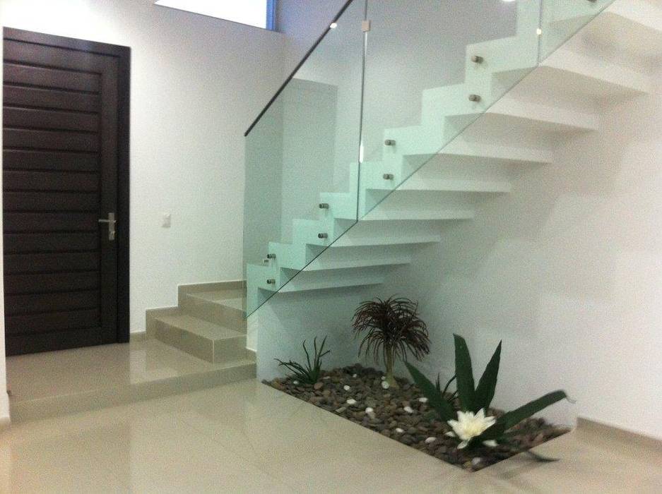 Escaleras de casa construida en Guadalajara Construcción y Terrenos Escaleras