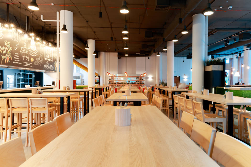 Веранда, mlynchyk interiors mlynchyk interiors Espacios comerciales Derivados de madera Transparente Restaurantes