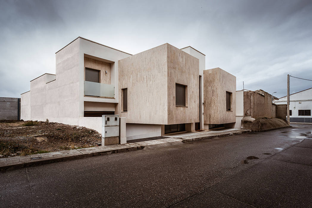 Casa de diseño cúbico en Toledo, OOIIO Arquitectura OOIIO Arquitectura Modern houses Stone