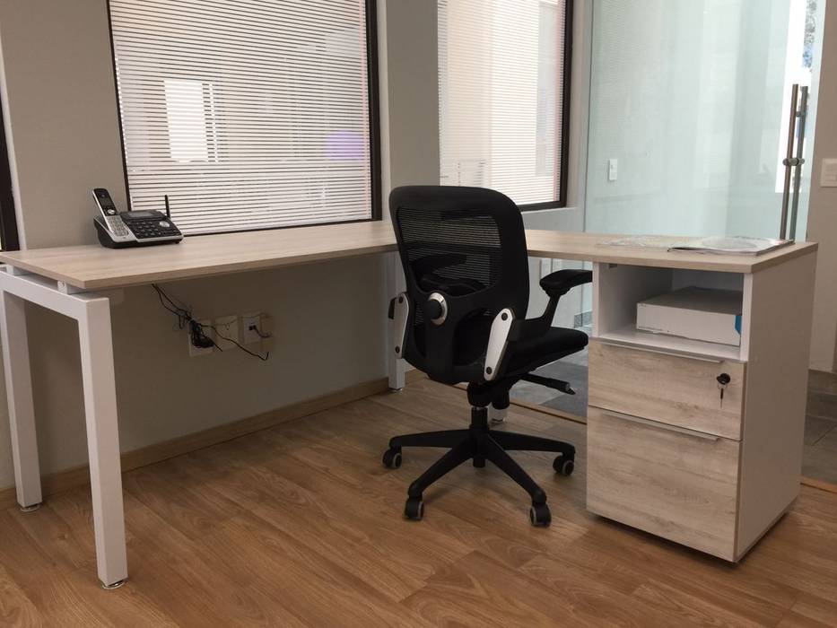 Módulo de Trabajo con Escritorio, Archivero y Silla Recepción GREAT+MINI Estudios y despachos modernos Compuestos de madera y plástico Recepción,Módulo