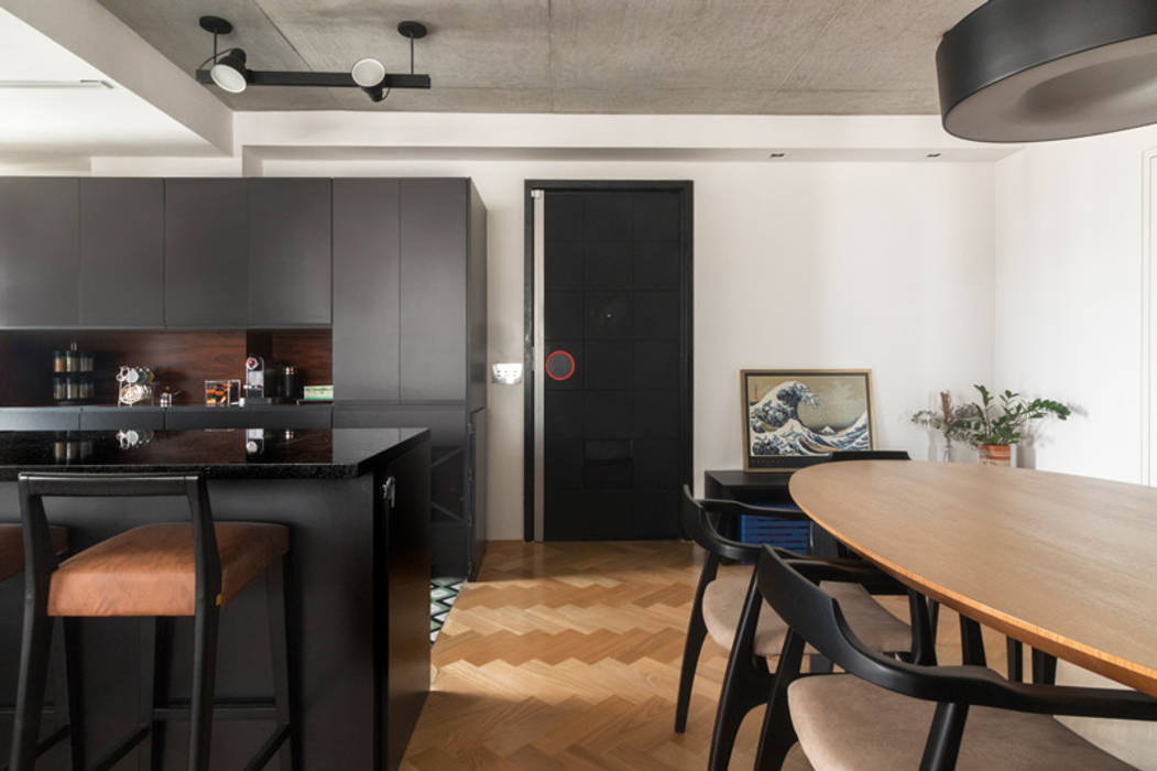 INÁ Apartamento do Demian e da Barbara, INÁ Arquitetura INÁ Arquitetura ห้องทานข้าว