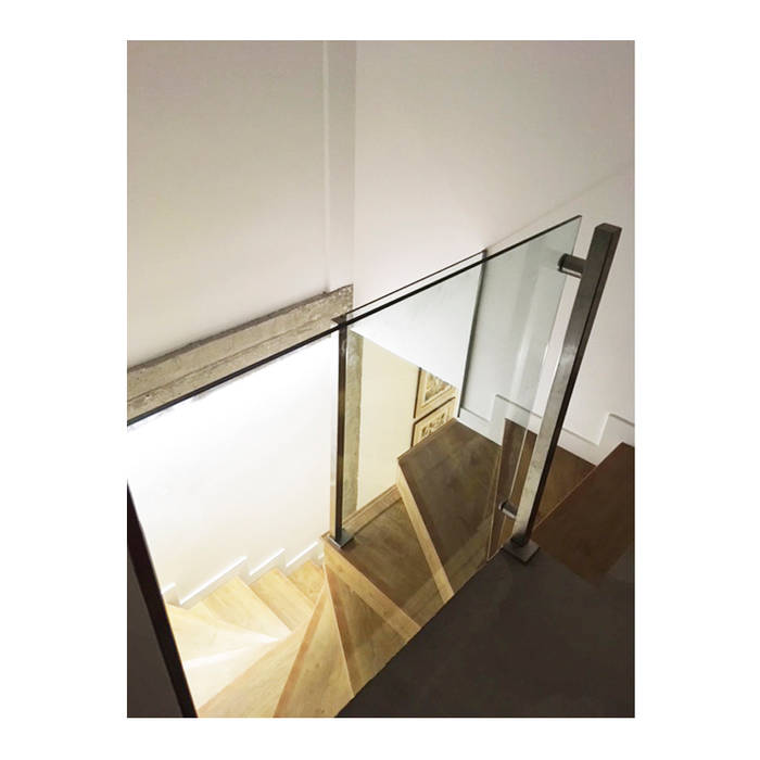 Vista de la escalera de caracol de vivienda en Melgosa, Cuenca Arte y Vida Arquitectura Escaleras