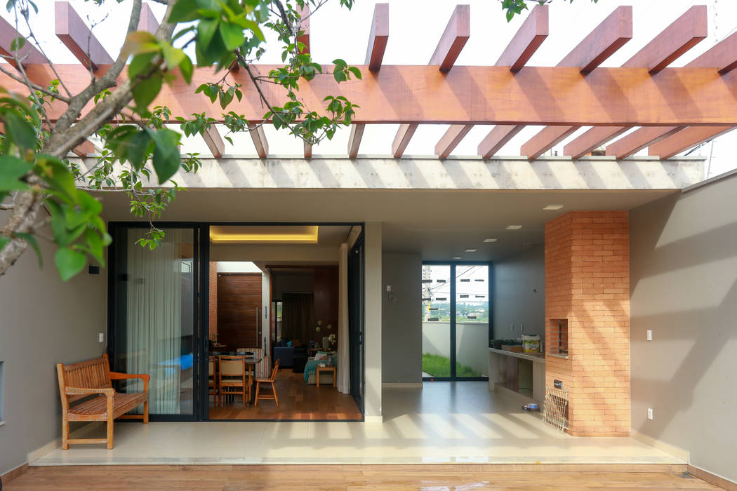 casa IV, Lozí - Projeto e Obra Lozí - Projeto e Obra Балкон и терраса в стиле модерн