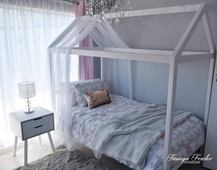 Princess Room, Tamsyn Fowler Interiors Tamsyn Fowler Interiors غرفة نوم