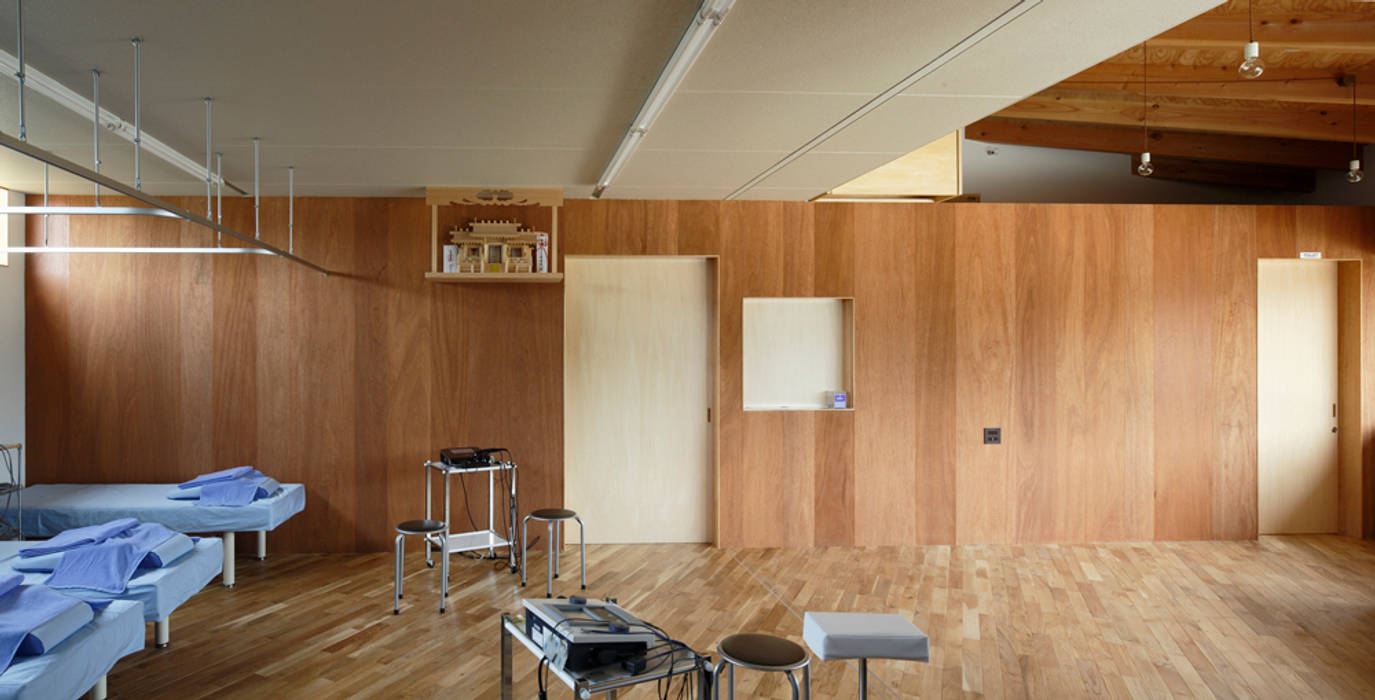 あさひ整骨院, Studio Antena Studio Antena Commercial spaces لکڑی Wood effect Clinics