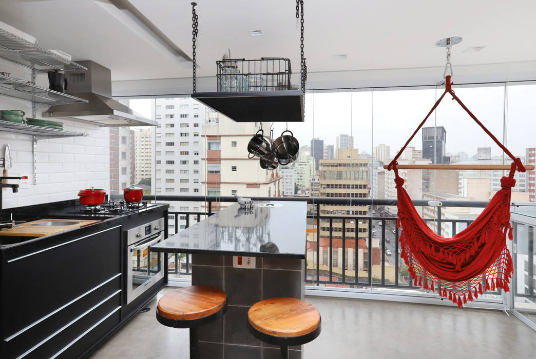 Inside Regionalista Bela Vista , INSIDE ARQUITETURA E DESIGN INSIDE ARQUITETURA E DESIGN Small kitchens