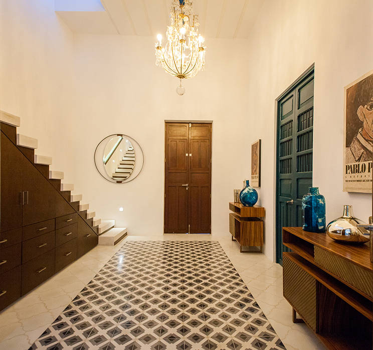 Vestibulo: pasillos y recibidores de estilo por taller estilo