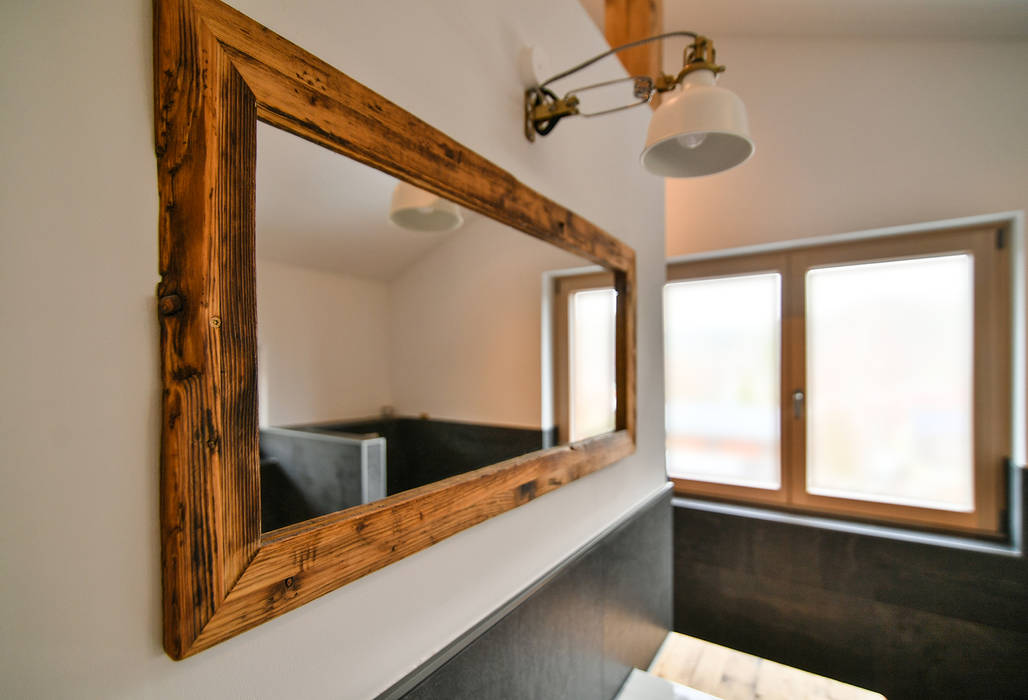 Mirror edictum - UNIKAT MOBILIAR Industrial style bathroom Wood Wood effect Mirrors