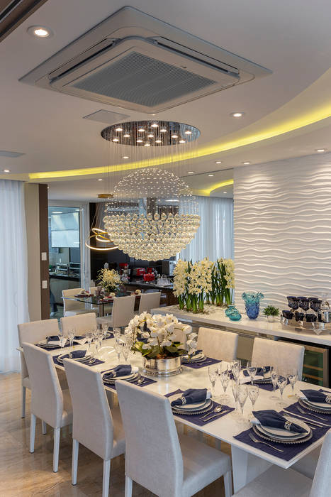 Casa Esplêndida Designer de Interiores e Paisagista Iara Kílaris Salas de jantar modernas sala de jantar,jantar,lustre,decoração,moderno