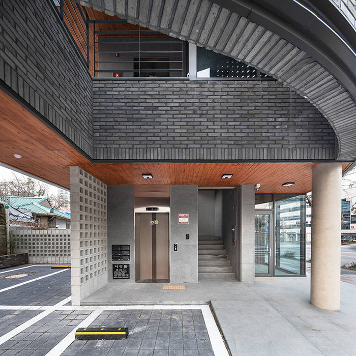 Garajes modernos de 바이제로 moderno | homify