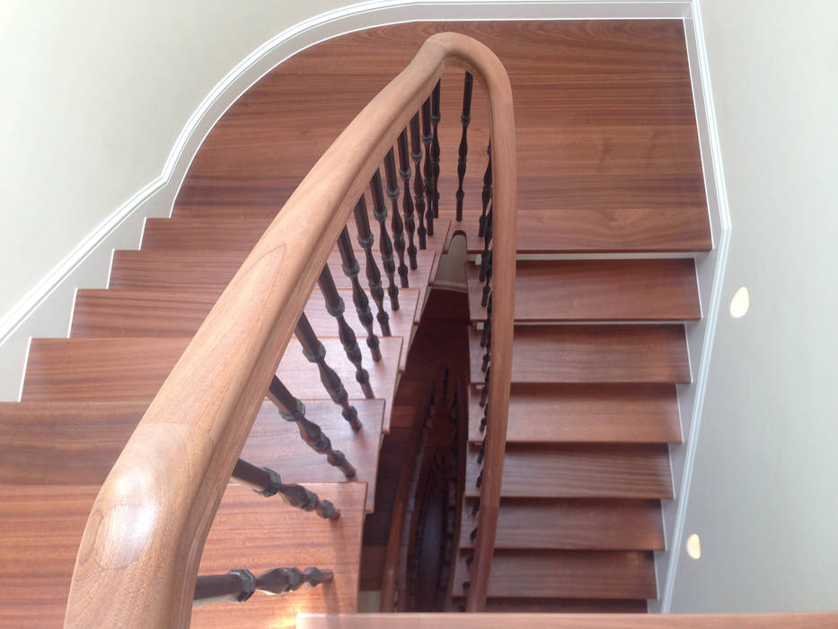 Nursery renovated into big family home., Dineke Dijk Architecten Dineke Dijk Architecten Escaleras