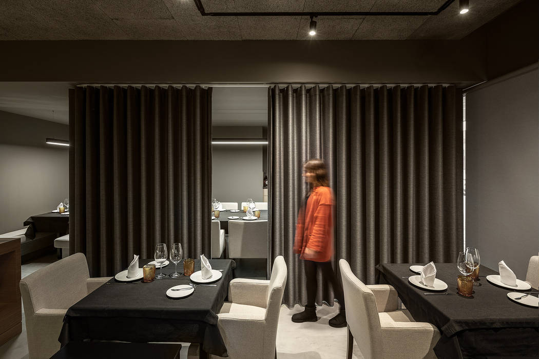 FAMA Restaurant, PAULO MARTINS ARQ&DESIGN PAULO MARTINS ARQ&DESIGN Commercial spaces Gastronomy