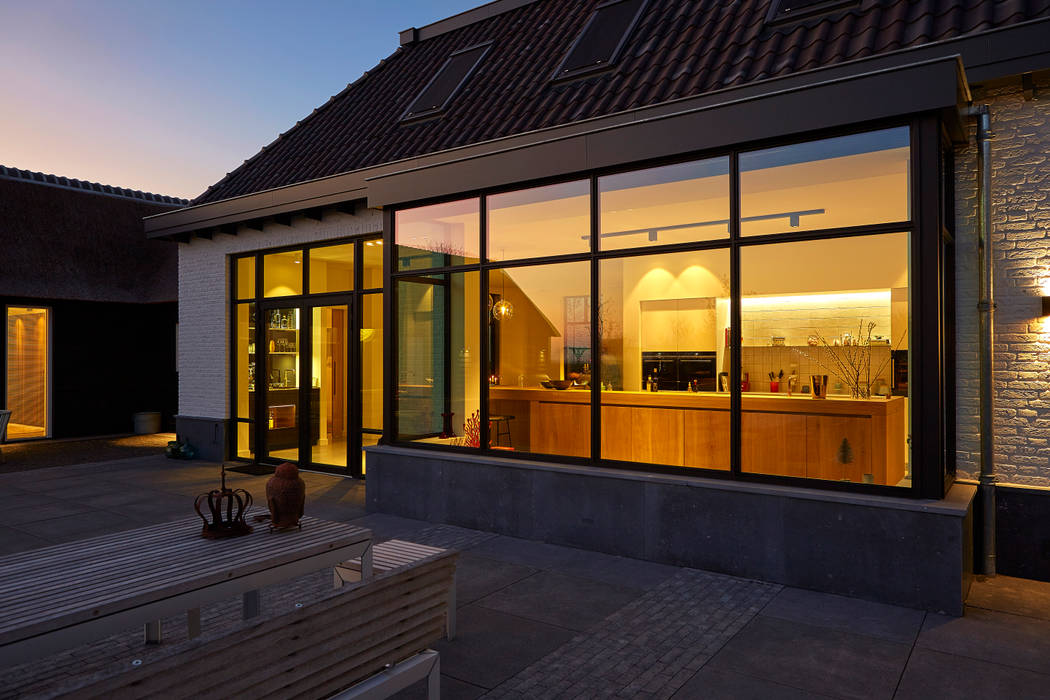 klassieke villa in het buitengebied, Vermeer Architecten bv Vermeer Architecten bv Villa