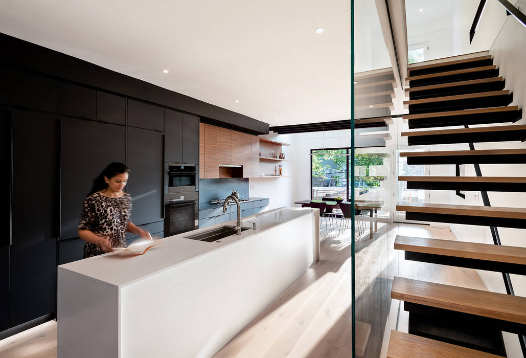 Black White Light, KUBE architecture KUBE architecture Dapur Modern