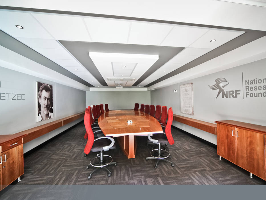 After: new and improved boardroom. Nuclei Lifestyle Design Commercial spaces Office buildings