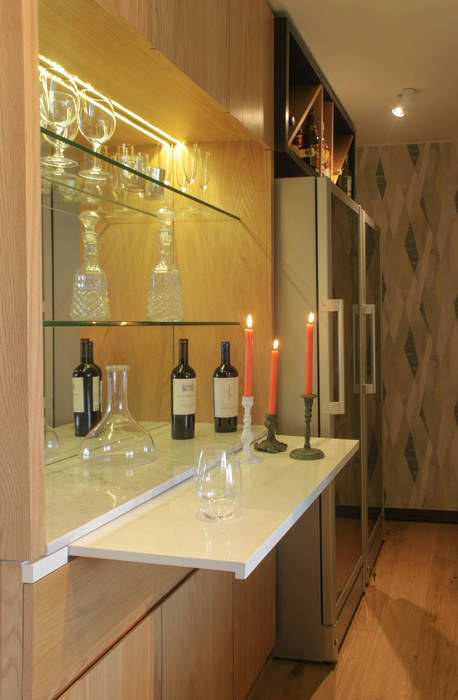 Diseño de Mueble Cava para Vinos y Licores Moon Design Comedores modernos Botelleros
