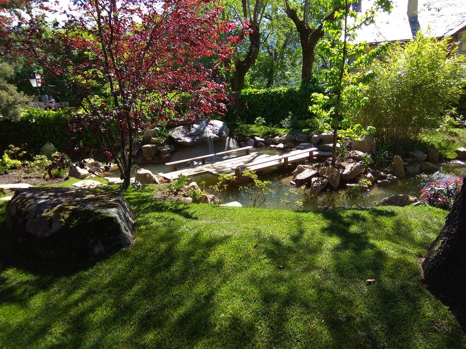 Jardin japones en cercedilla - Madrid Jardines Japoneses -- Estudio de Paisajismo Estanques de jardín jardin japones,jardin zen,estanque japones,peces koi,piscina natural