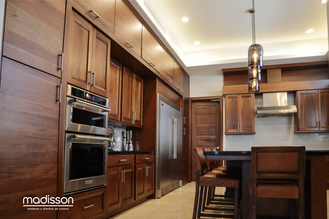 Madisson Carpintería Modern Kitchen Homify