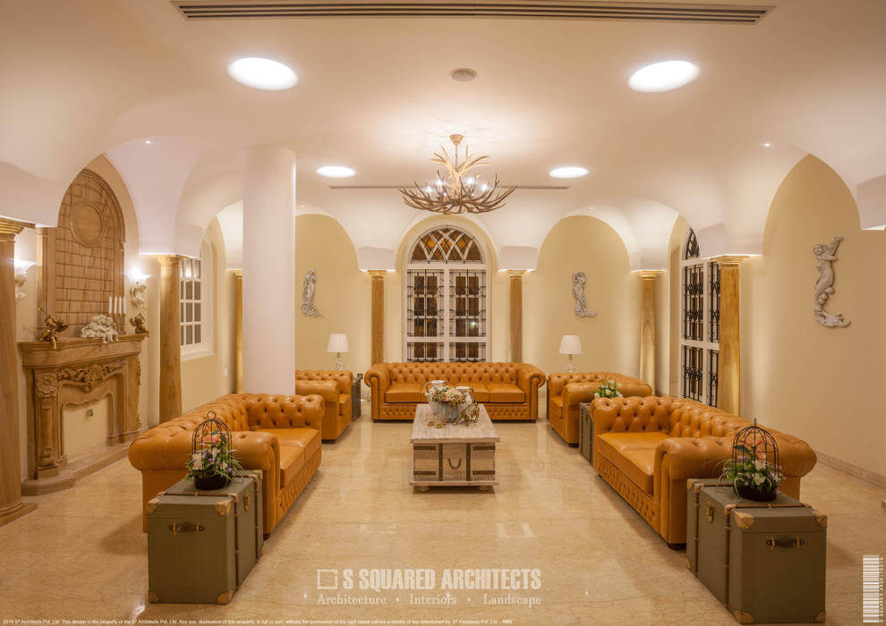 The 'Golden Hue' Residence , S Squared Architects Pvt Ltd. S Squared Architects Pvt Ltd. Colonial style living room Sandstone