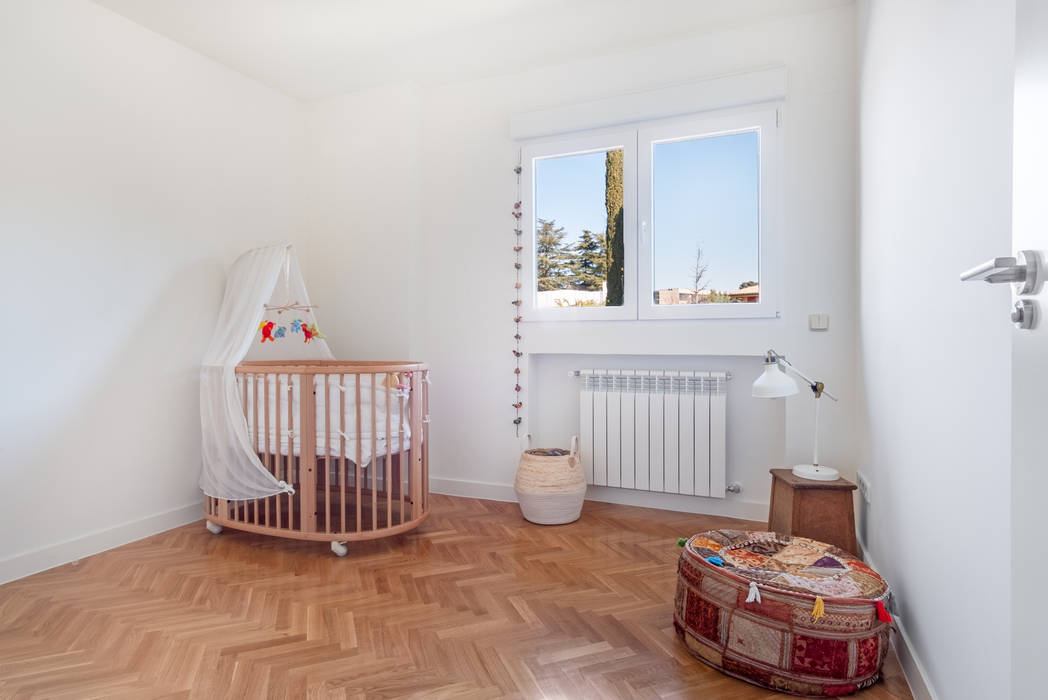 Reforma integral de un chalet en Boadilla, Arquigestiona Reformas S.L. Arquigestiona Reformas S.L. Kamar Bayi/Anak Modern