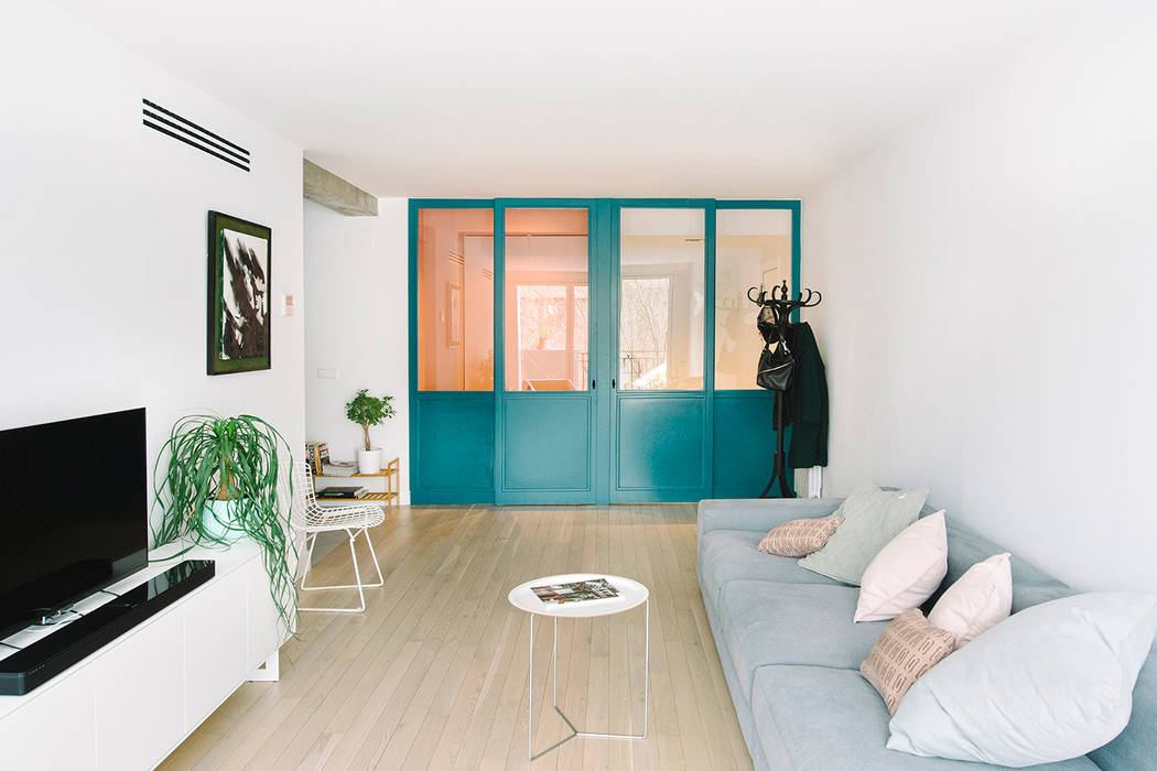 Vivienda en zona Legazpi, Madrid, nimú equipo de diseño nimú equipo de diseño Drzwi szklane Drewno O efekcie drewna