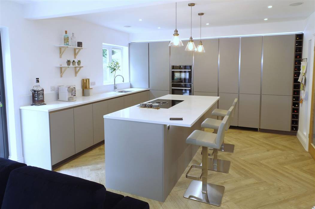 Pearl Grey Kitchen with Miami White island and.. 