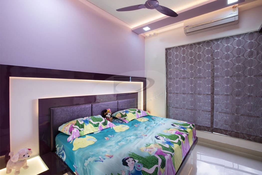 MR.LALIT SHARMA'S RESIDENCE IN KHARGHAR, DELECON DESIGN COMPANY DELECON DESIGN COMPANY غرفة نوم بنات MDF