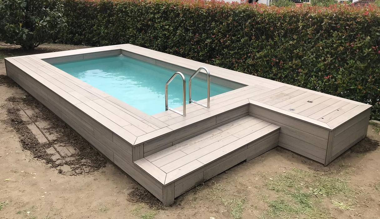 Piscina fuori terra seminterrata: Aquazzura Piscine può realizzare con facilità il tuo progetto, Aquazzura Piscine Aquazzura Piscine Hồ bơi phong cách hiện đại