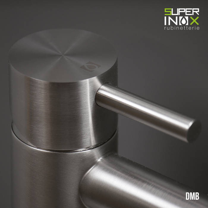 DMB Collection - The essential of bath taps, Super Inox Srl Super Inox Srl Modern bathroom Iron/Steel Fittings