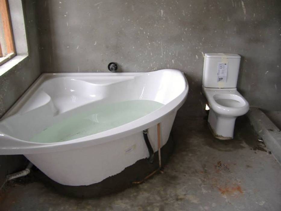 Aquarian Projects Professional Plumbing, Aquarian Projects Aquarian Projects Klassische Badezimmer