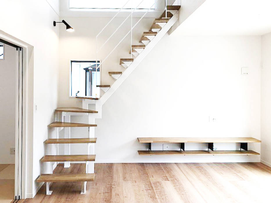 L型階段, LobeSquare LobeSquare Escaleras Madera Acabado en madera