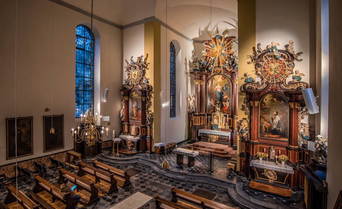 Beleuchtungskonzept einer Kirche, Moreno Licht mit Effekt - Lichtplaner Moreno Licht mit Effekt - Lichtplaner مساحات تجارية متاحف