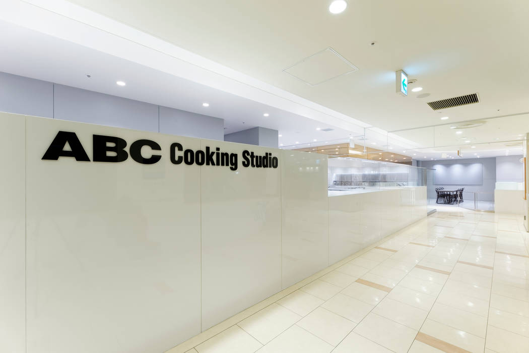 ABC Cooking Studio CELEO Hachioji, KITZ.CO.LTD KITZ.CO.LTD Commercial spaces Commercial Spaces