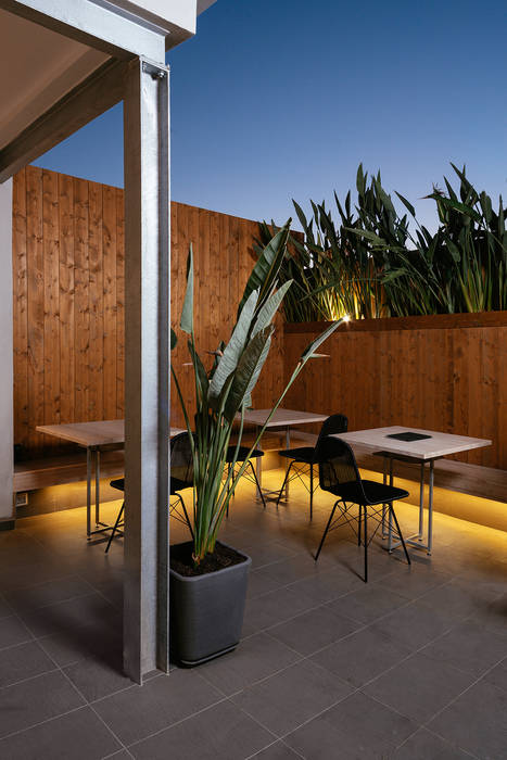 Esterni manuarino architettura design comunicazione Spazi commerciali Legno Effetto legno travertino,esterni,tavoli,Gastronomia