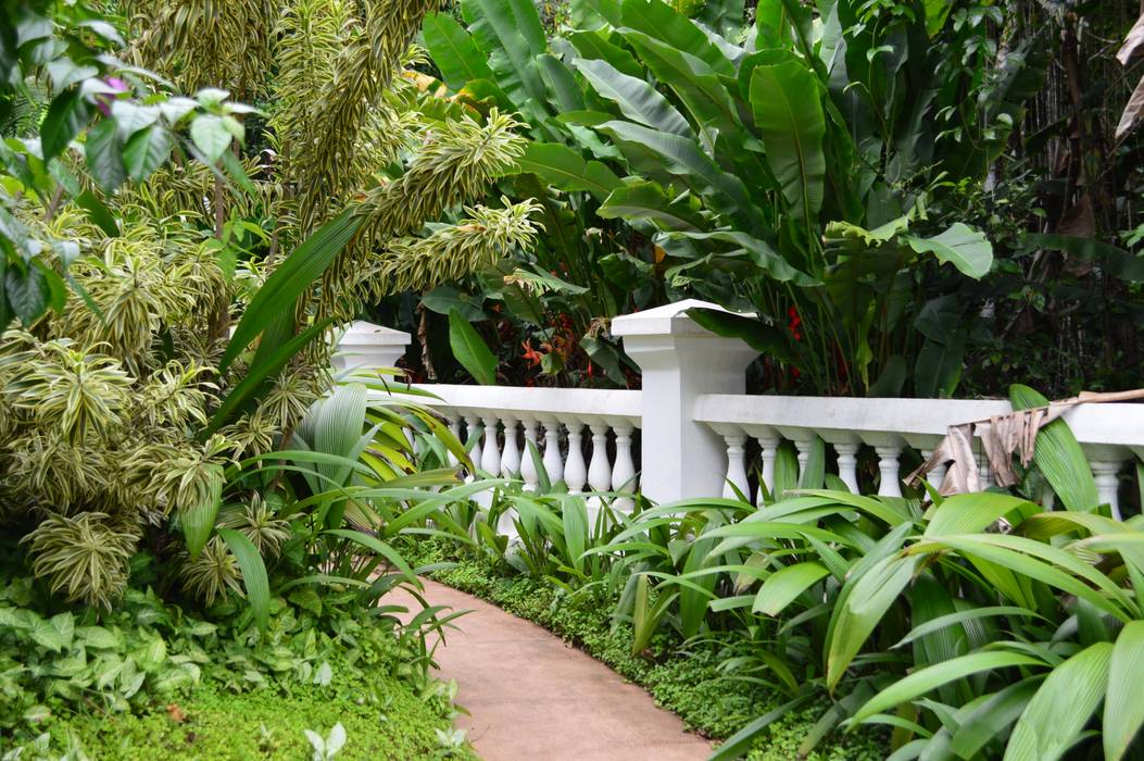 PAISAGISMO EM CONDOMÍNIO DE CASAS NA PRAIA, Mazorra Studio Mazorra Studio Jardines en la fachada