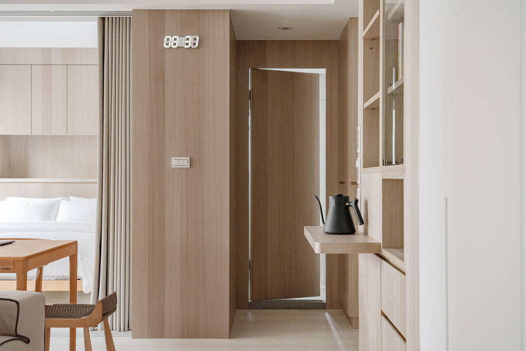 靜享宅, 文儀室內裝修設計有限公司 文儀室內裝修設計有限公司 Minimalist style doors