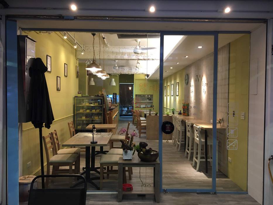 淡水想啡咖啡廳, 捷士空間設計 捷士空間設計 Commercial spaces Gastronomy