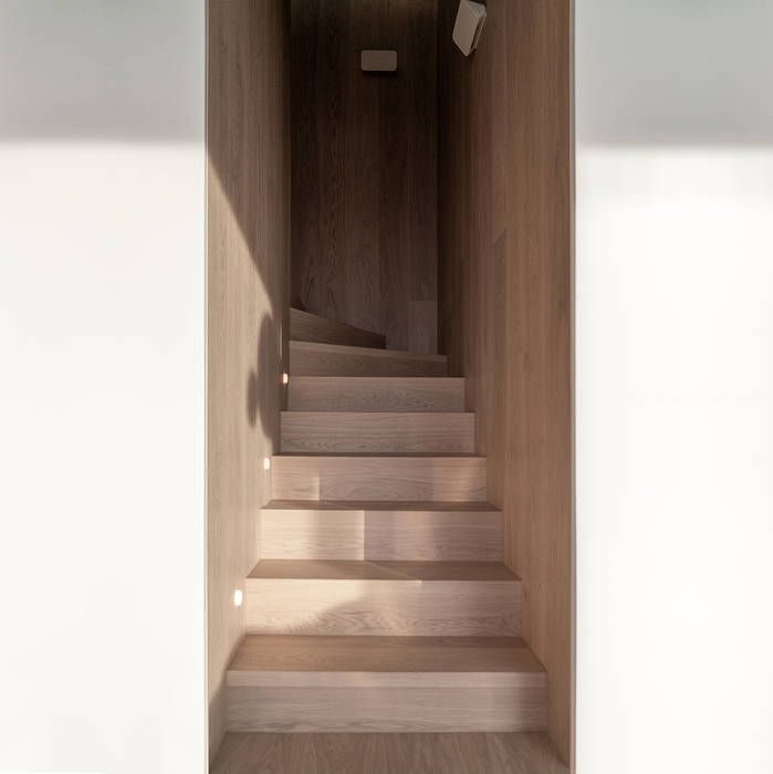 VM's RESIDENCE, arctitudesign arctitudesign 미니멀리스트 복도, 현관 & 계단