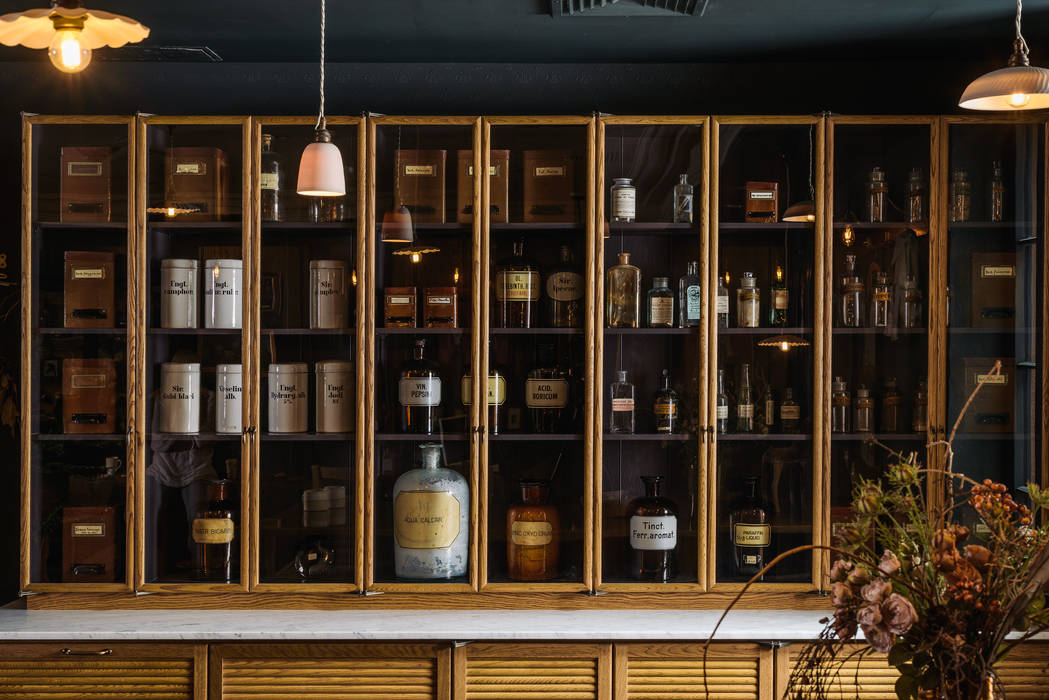 The Bond Street Haberdashery deVOL Kitchens Kitchen Solid Wood Multicolored glazed cupboard,storage,oak kitchen,wooden kitchen,devol