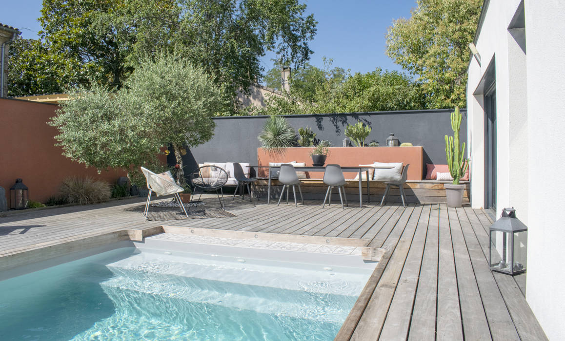 Un Jardin Terracotta & Noir, E/P ESPACE DESIGN - Emilie Peyrille E/P ESPACE DESIGN - Emilie Peyrille Garden Pool لکڑی Wood effect