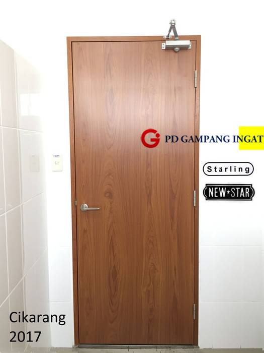 Doorcloser and Locking system at Tung Pai Indonesia, Gampang Ingat Gampang Ingat Inside doors Wood Wood effect