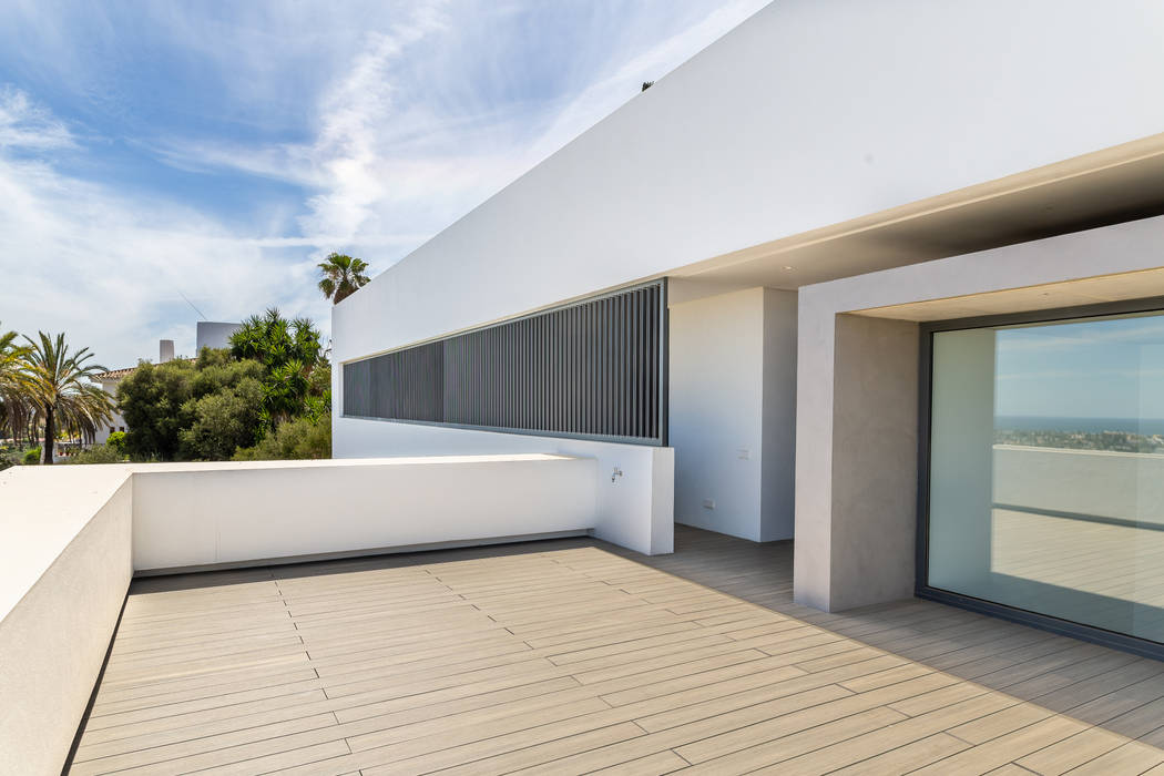 Villa de lujo en Marbella, JCCalvente JCCalvente Balcones y terrazas de estilo minimalista