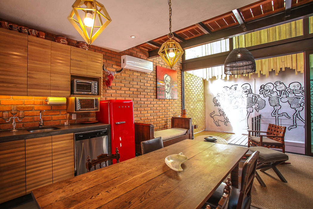 Loft de la escalera espiral roja, arqflores / architect arqflores / architect Modern kitchen