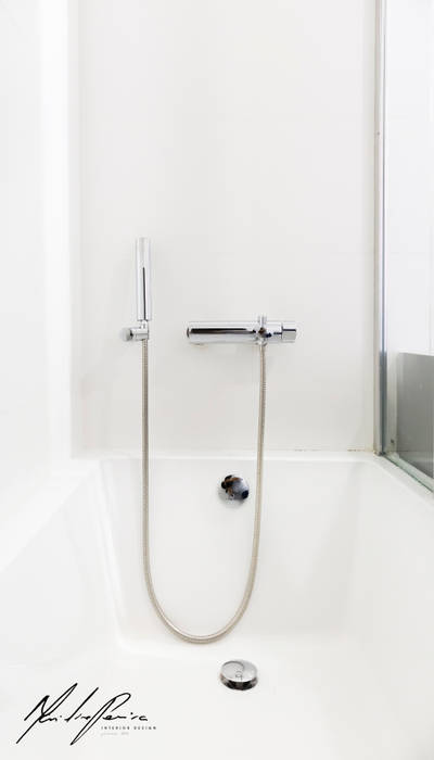 Baños minimalistas de Mariline Pereira - Interior Design Lda. Minimalista