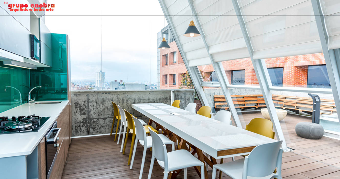 Terraza, Comerdor, Chimeneas Grupo enobra Balcones y terrazas de estilo moderno Madera Acabado en madera