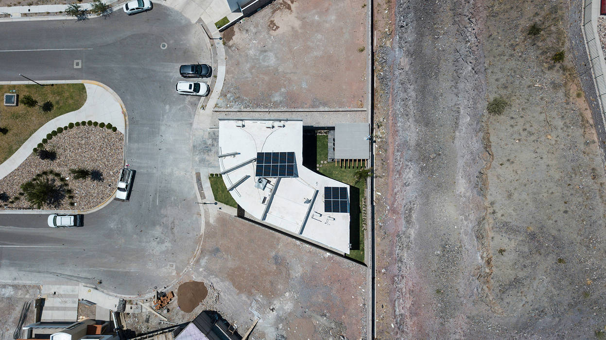 CASA MV, Garzamaya Arquitectos Garzamaya Arquitectos Roof terrace Concrete