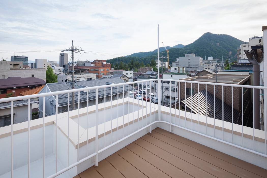 長野の住宅, 山本陽一建築設計事務所 山本陽一建築設計事務所 Roof terrace