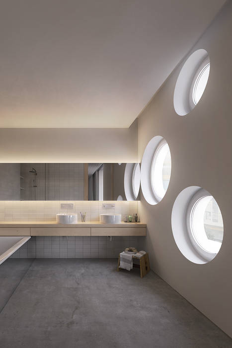 Edifício na Praia da Barra, Sónia Cruz - Arquitectura Sónia Cruz - Arquitectura Minimalist bathroom Concrete